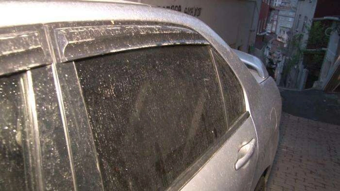 İSTANBUL'DA ÇAMUR YAĞMURU !