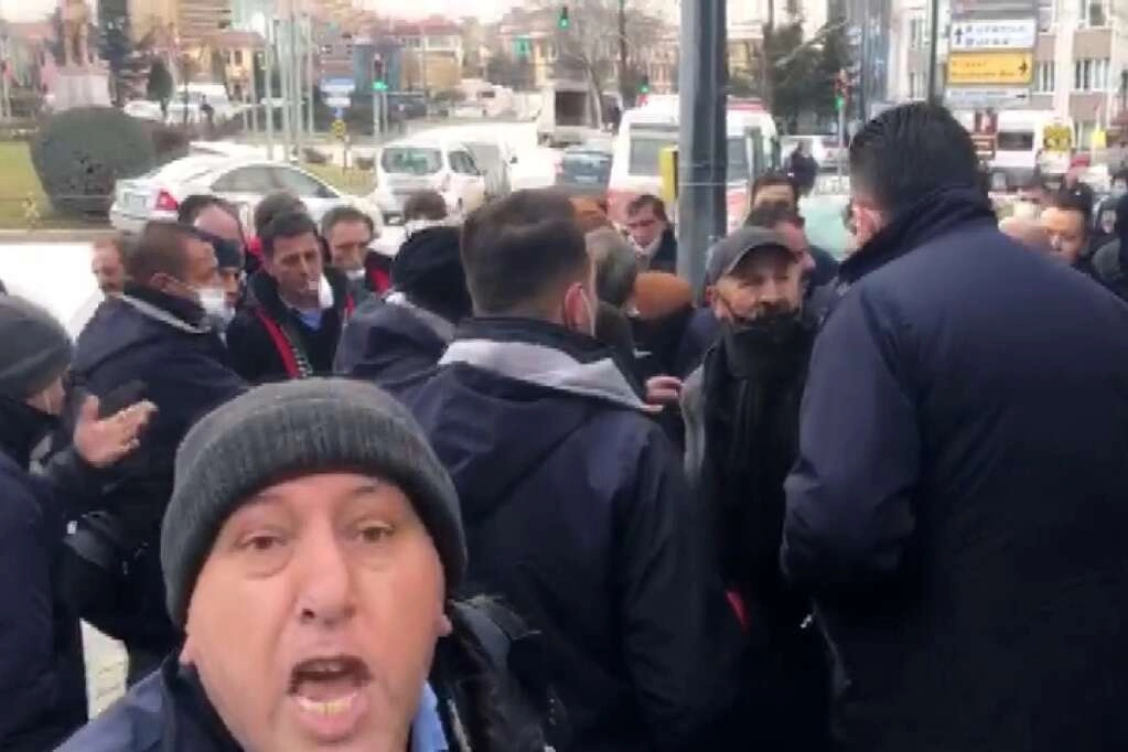 Otobüs şoförlerinin linç girişimi