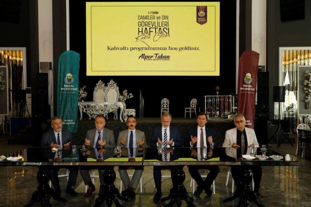İnegöl Belediyesi Din görevlilerini misafir etti