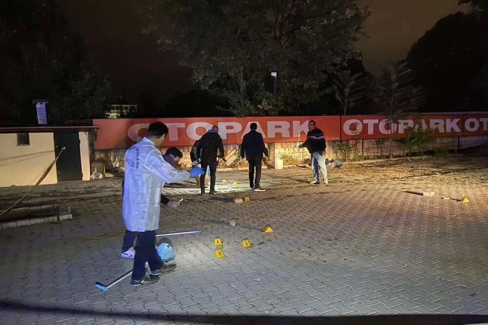 Otoparkta silahla vuruldu