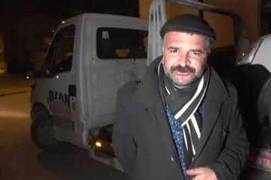 Sürücü ceza yedi arkadaşı şarkı söyledi