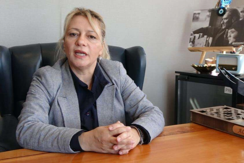 İYİ Parti’den istifa edip AK Parti'ye geçti