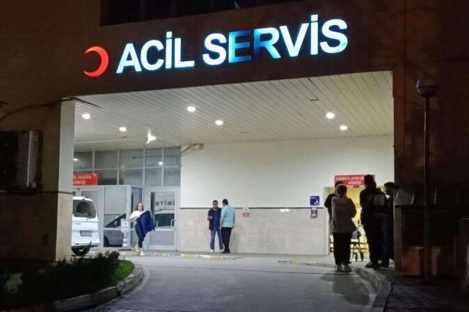 Tavuk döner yiyen hastaneye koydu