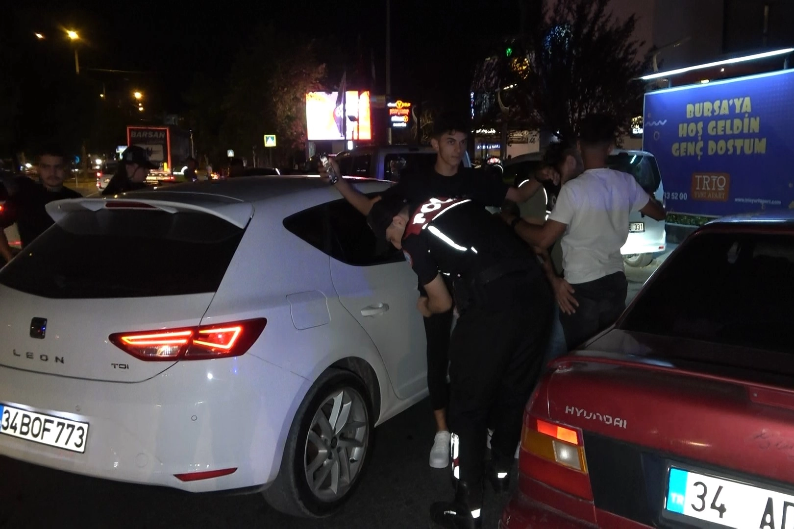 Bursa’da 200 polisle ‘Asayiş Uygulaması’