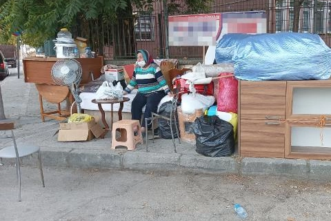 Bursa'da 4 gündür sokakta kalıyor