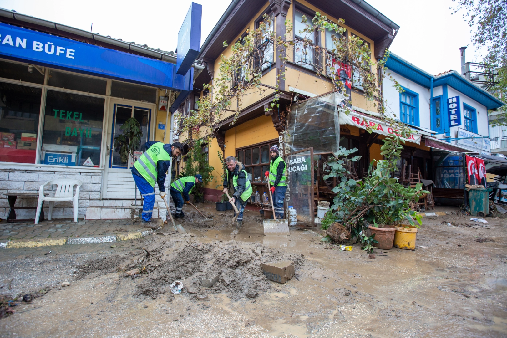 Bursa’da selin yaraları sarılıyor