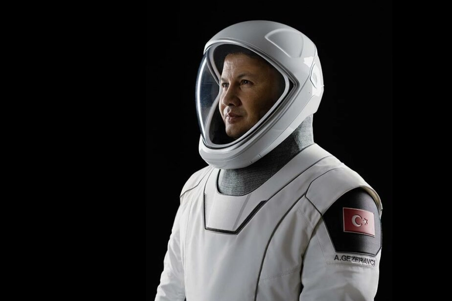 lk Türk astronot uzayda: Kapsül erken kenetlenecek