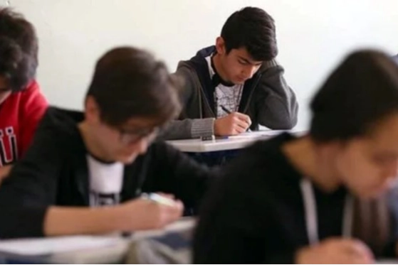 Okullarda 2. dönem ders zili yarın çalıyor
