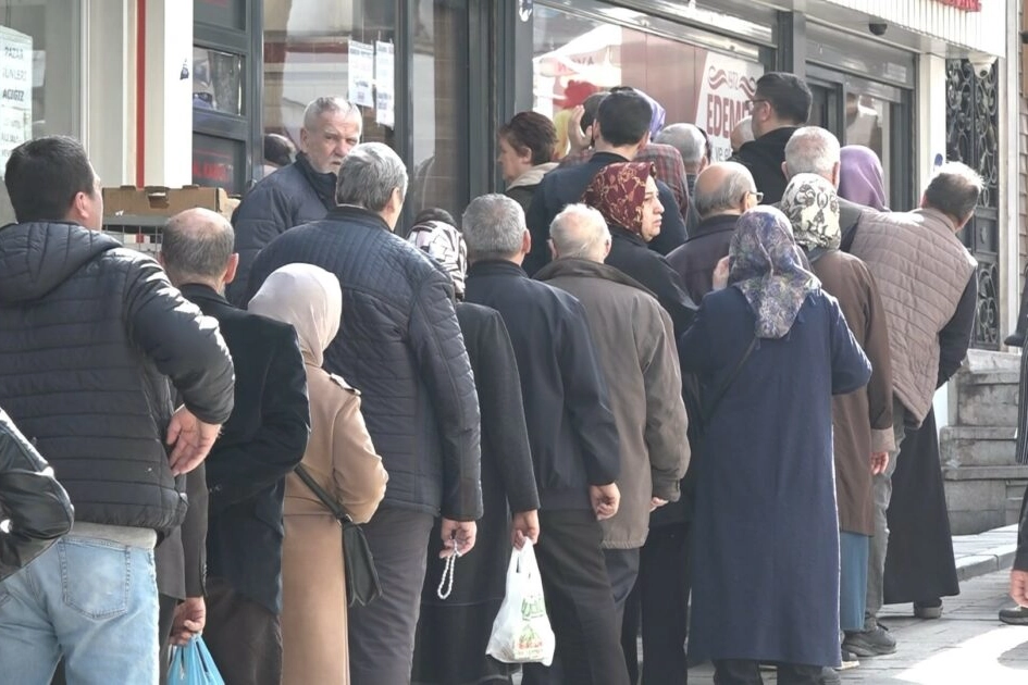 Bursa’da kasaplardaki kuyruğun sonu görünmüyor