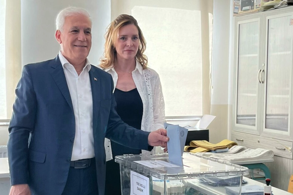 Mustafa Bozbey oyunu kullandı