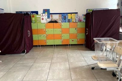 Türkiye yerel yöneticilerini seçiyor: Oy verme işlemi başladı