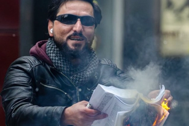 Kur’an-ı Kerim yakan Momika evinde ölü bulundu