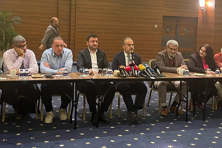 Alinur Aktaş, Mustafa Bozbey'i eleştirdi