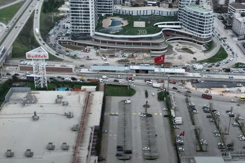 Açılalı 1 ay oldu ama… Geçit İstasyonu’nda sorunlar sürüyor