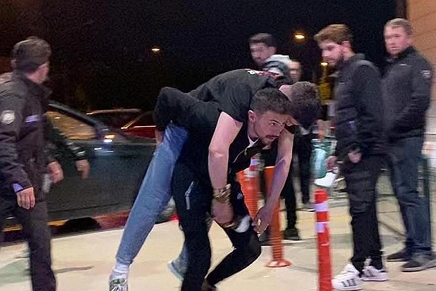 Bursa’daki futbol turnuvasında bıçaklı kavga: 2’si ağır 3 yaralı