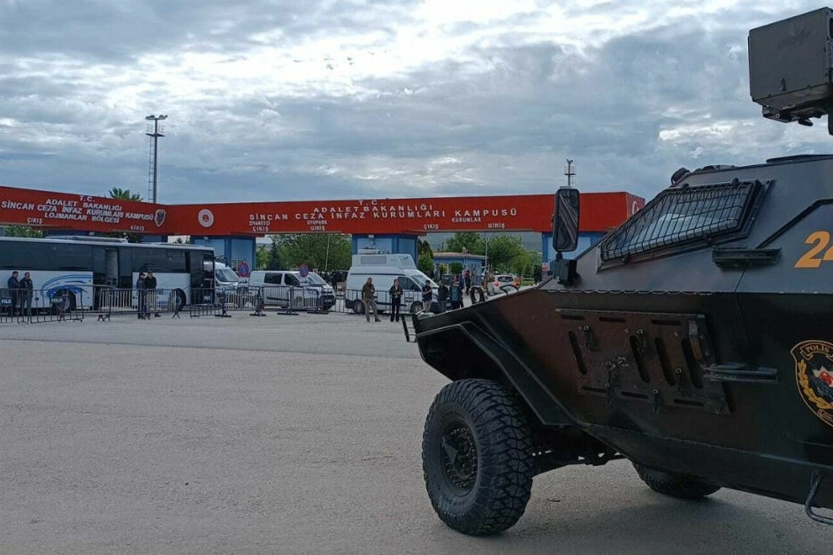 Selahattin Demirtaş’a 42 yıl hapis cezası!