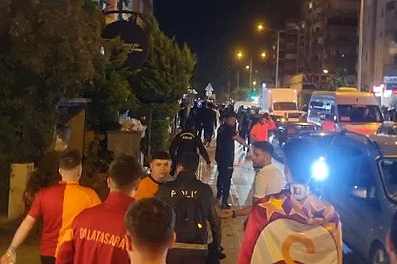 Bursaspor taraftarından kutlama tepkisi