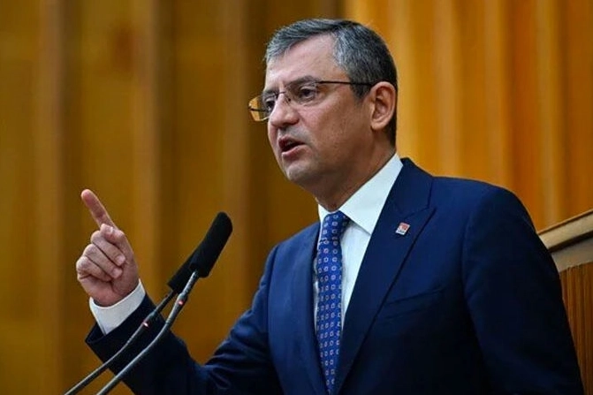 Özgür Özel’den erken seçim açıklaması!