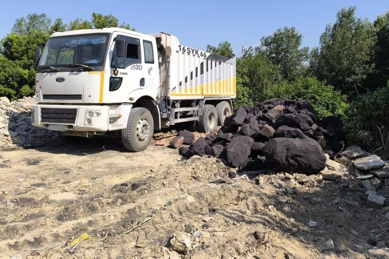 Bursa’da kaçak hafriyat dökenlere ceza yağdı