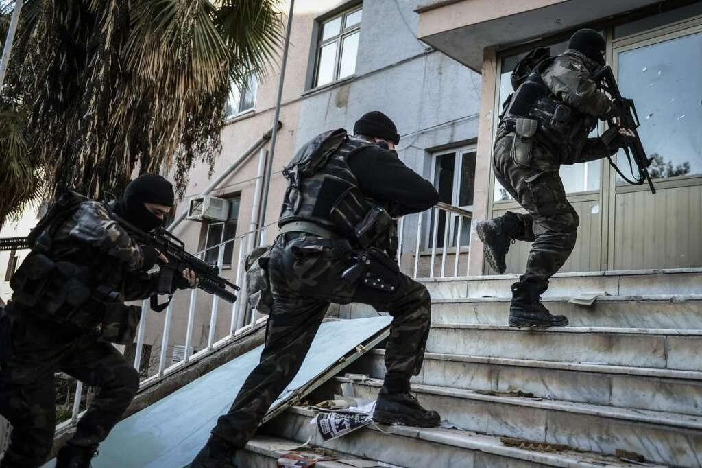 Bursa’da suç örgütü çökertildi: Çok sayıda gözaltı var