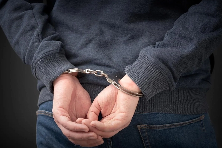 Kutsal değerlere küfrettiği ileri sürülen belediye personeli gözaltına alındı