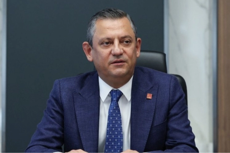 Özgür Özel: CHP döneminde 1 litre rakı 140 lira olacak