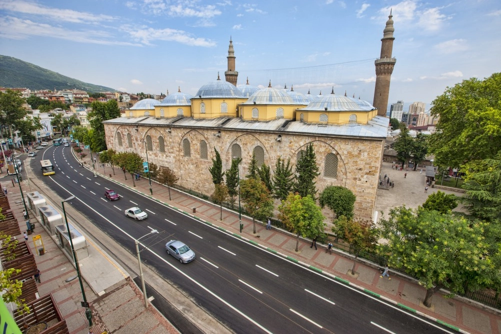 Bursalılar dikkat: Atatürk Caddesi trafiğe kapatılıyor!