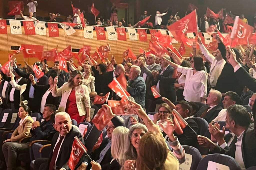 CHP’nin 101. yılı Bursa’da coşkuyla kutlandı