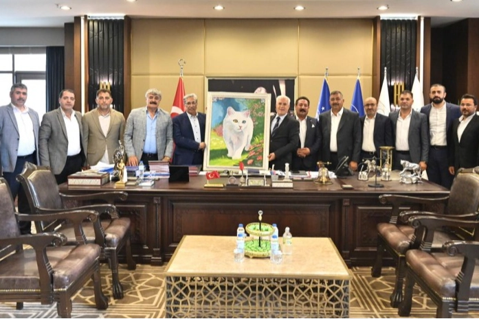 Vanlılardan Başkan Bozbey'e tebrik ziyareti!
