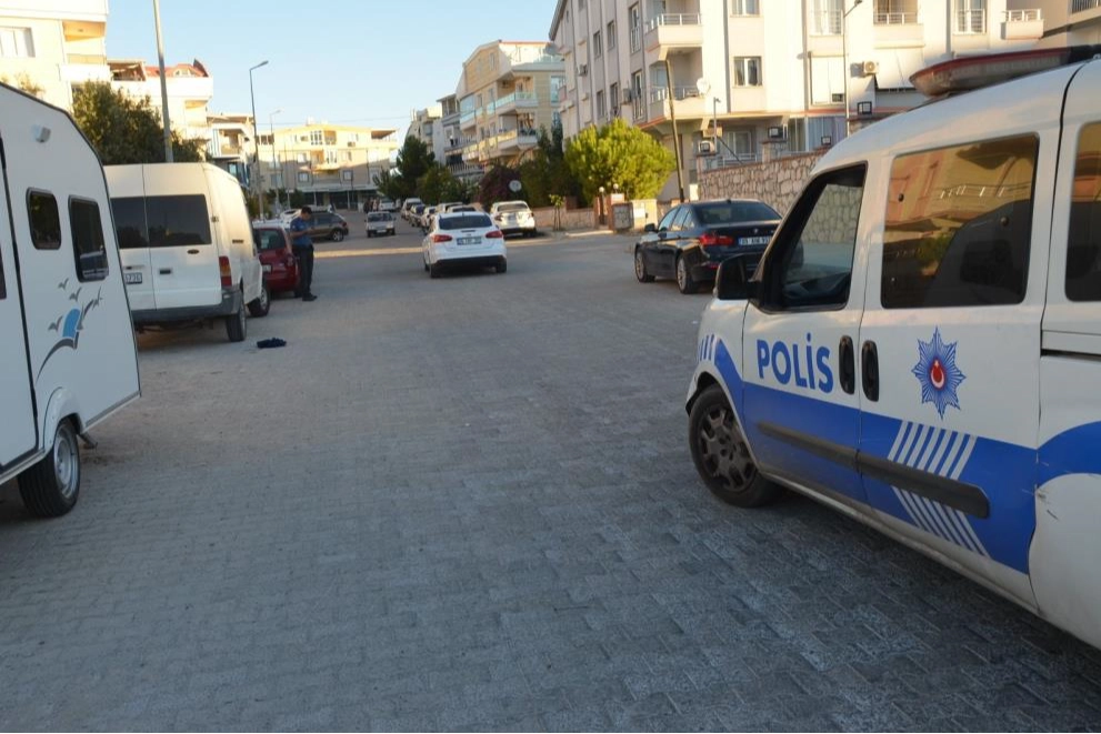 Yine kadın yine cinayet! Eşini çocuklarının gözü önünde öldürdü