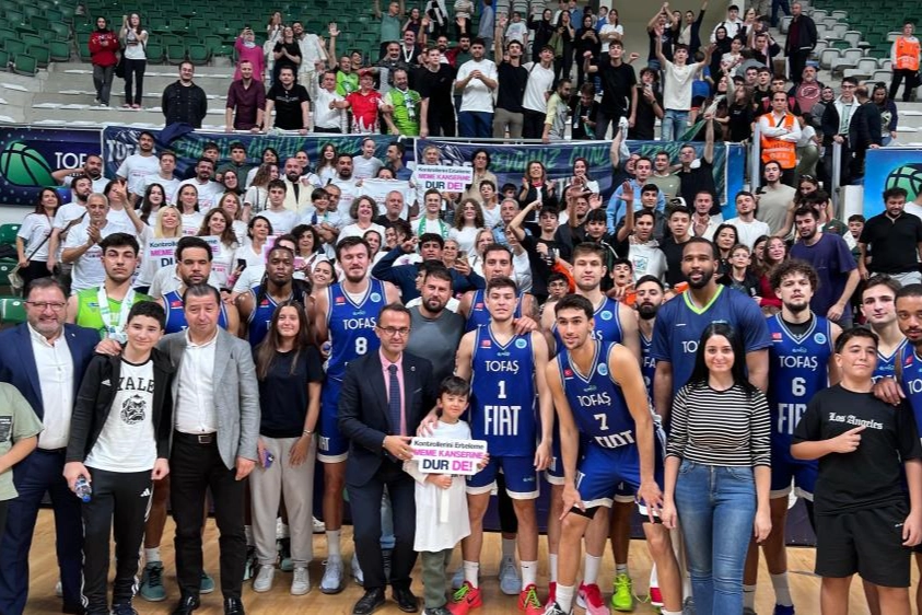 Bursa’da basketbolcular, meme kanserine ‘dur’ dedi