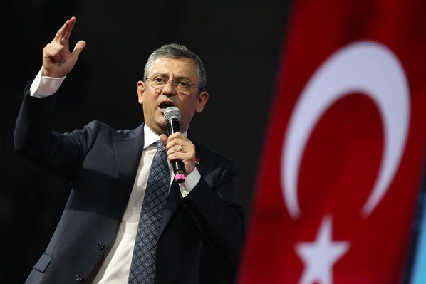 Özel’den ‘Yenidoğan’ tepkisi