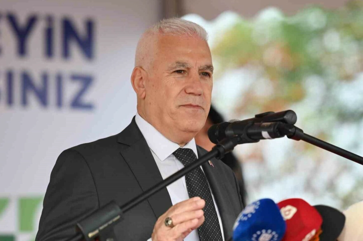 Bozbey’den, Esenyurt Belediye Başkanı Özer hakkında paylaşım