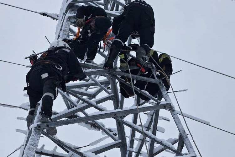Bursa’da kahreden ölüm: Elektrik akımına kapıldı