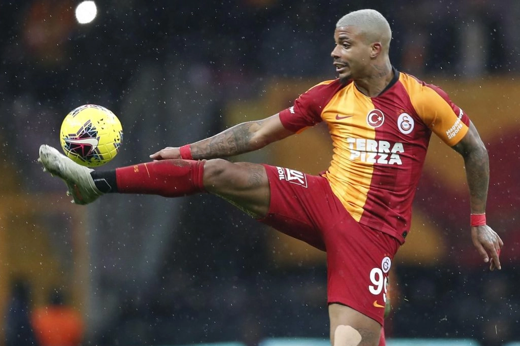 Galatasaray'da gece yarısı transfer operasyonu!