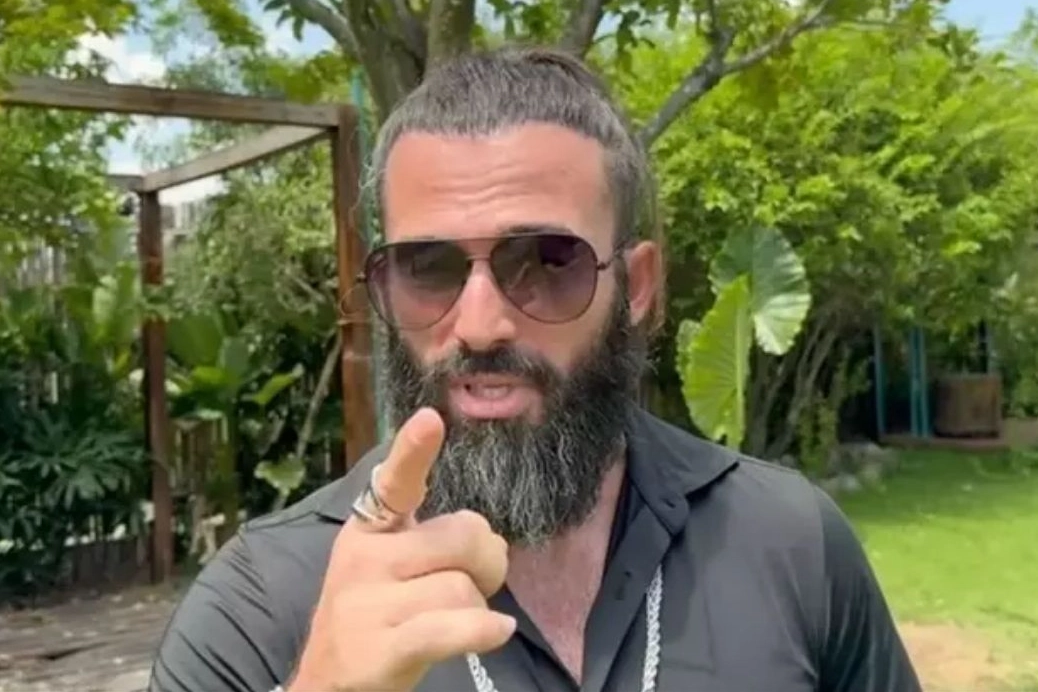 Turabi'nin şarkısına yasak geldi