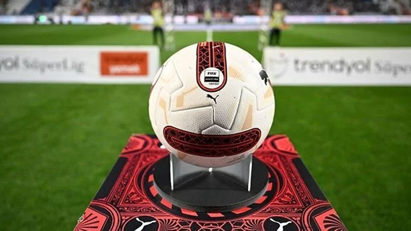 Süper Lig’de küme düşen ilk takım belli oldu