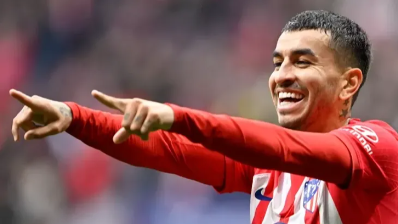 Fenerbahçe ve Galatasaray onun için karşı karşıya!