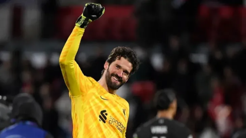 Galatasaray bombaları patlatıyor