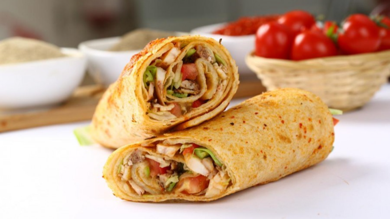 Tavuk döner faciası; Çamaşır suyu ile beyazlatıyorlar...