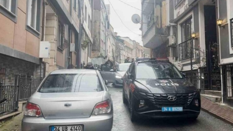 İstanbul'da maskeli saldırgan dehşeti! Hamile kadını bile öldürdüler...