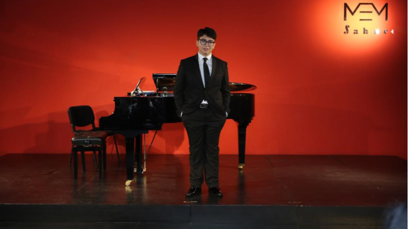 Genç müzisyen Doruk Ali Sezer Bursalılara resital sundu