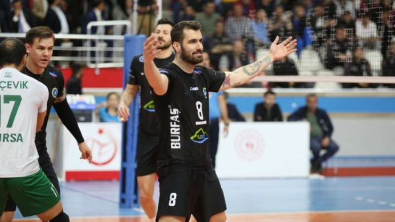 Gökhan Gökgöz yeniden Bursa Büyükşehir Belediyespor'da