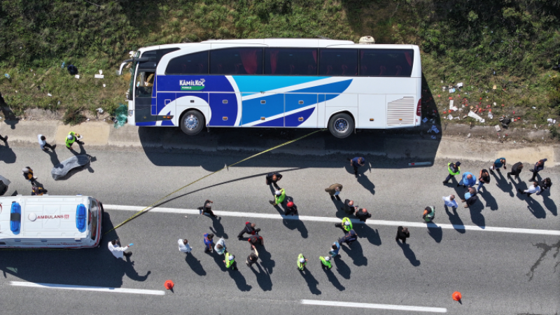 Yalova-Bursa kara yolunda kahreden kaza; Ölü ve yaralılar var...