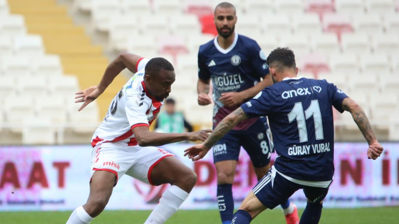 Sivasspor'dan hayati 3 puan