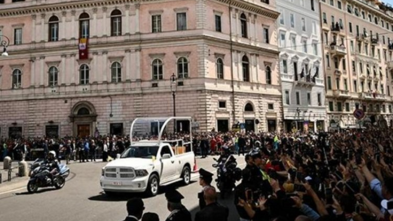 Yeni Papa'nın seçileceği tarih belli oldu