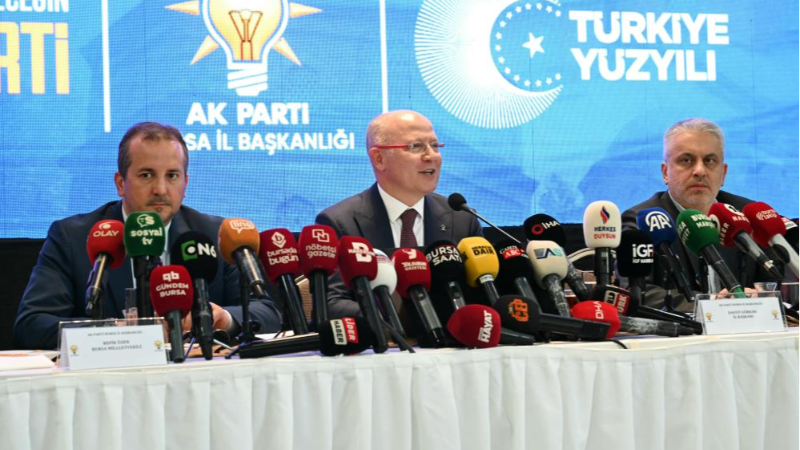 AK Parti Bursa 2 yıllık süreçte yapılan yatırımları değerlendirdi!