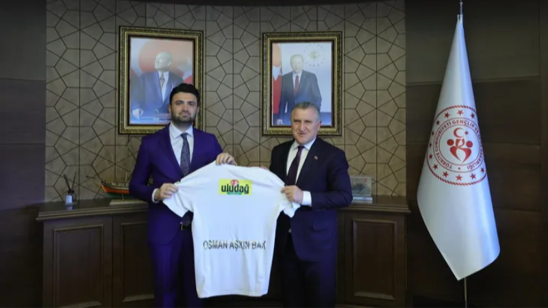 Bakan Bak’tan Bursaspor'a destek sözü; Vakıfköy Tesisleri...