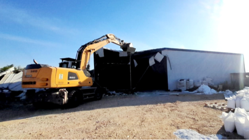 Bursa Osmangazi'de kaçak yapılar tek tek yıkılıyor