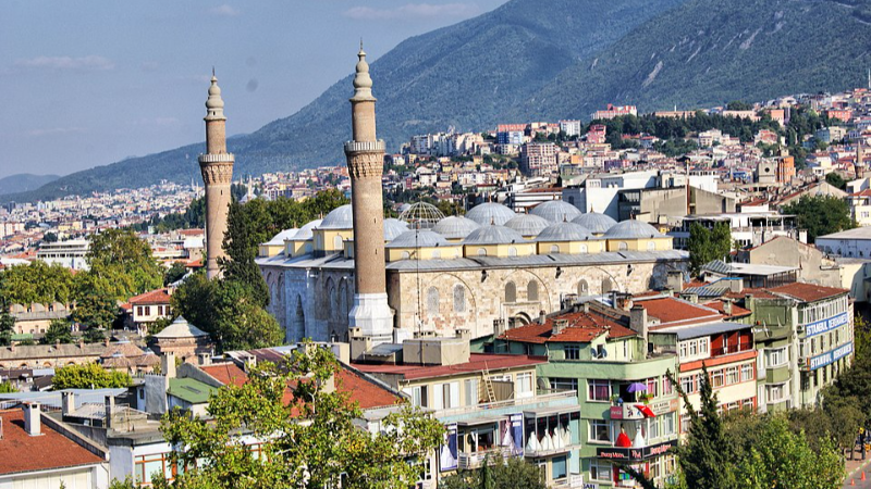 Bursa'da cuma namazı saat kaçta?